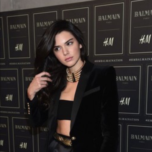 Sold out BalmainX H&M collection gold necklace - Picture 5 of 5
